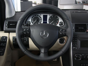 2011YA(M) п؅^(q)