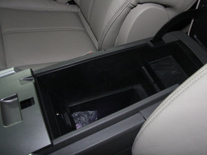 2011款3.5L 精锐天窗版 空间座椅