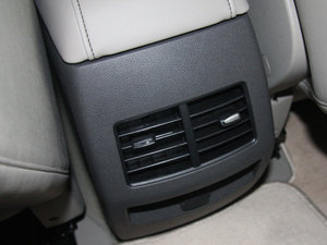 2011款3.5L 精锐天窗版 空间座椅