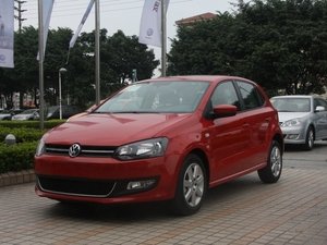 2011Polo w^