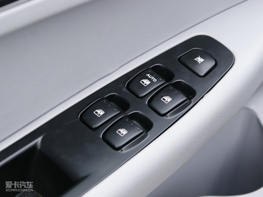 2011AEWagon 2.0L ք(dng)A