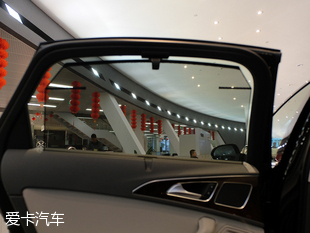 愛卡實拍16款奧迪A6L