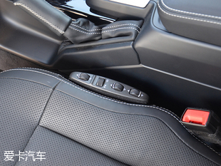 90后麻辣談 實拍野蠻硬漢新款奔馳G500