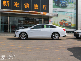 都市精英座駕 四款年輕時尚中型車對比