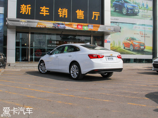 都市精英座駕 四款年輕時尚中型車對比