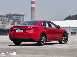 都市精英座駕 四款年輕時尚中型車對比