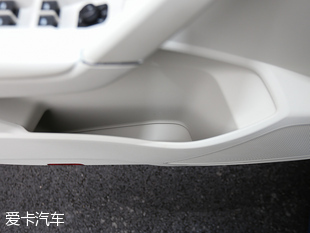 愛卡實拍上汽大眾途安L