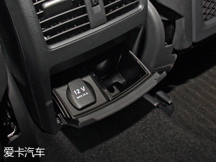 實拍2016款北京奔馳GLA 200時尚型