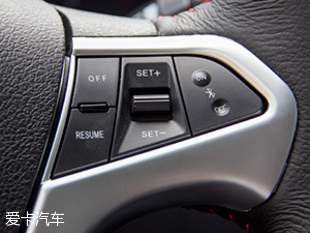 愛卡實拍華泰新能源xEV260