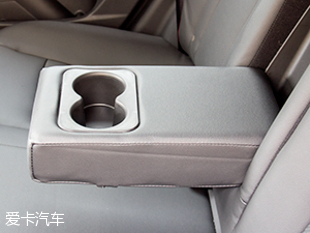 愛卡實拍華泰新能源xEV260