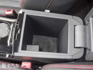 愛卡實拍華泰新能源xEV260