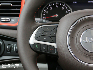 實(shí)拍Jeep自由俠