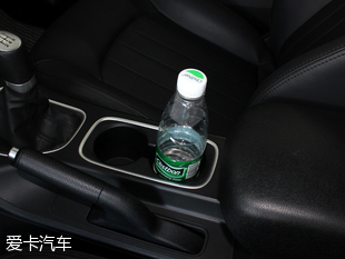 愛卡實拍2016款奔騰B50