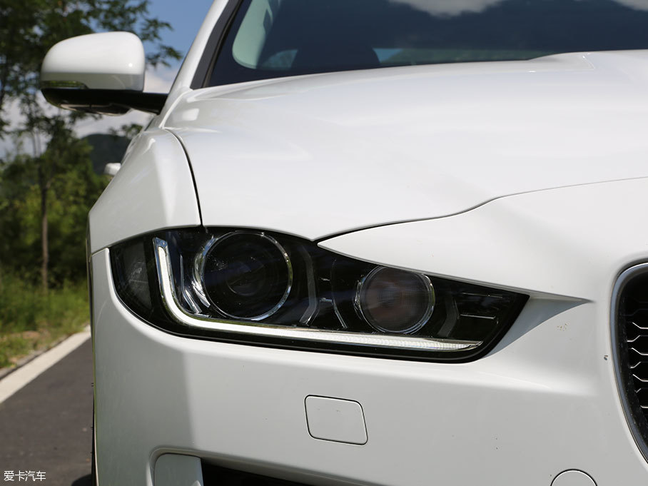 捷豹XE對比雷克薩斯IS