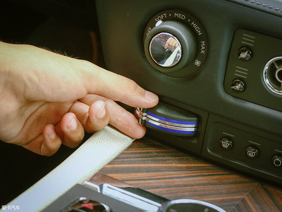 高富帥與魅影的私生活