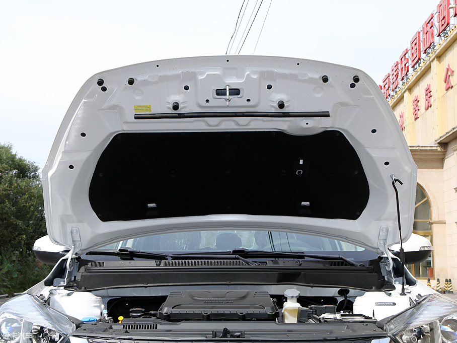 實拍2017款江淮瑞風S2