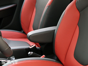 實拍2017款江淮瑞風S2