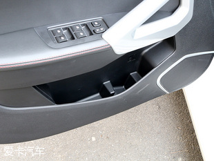 實拍2017款江淮瑞風S2