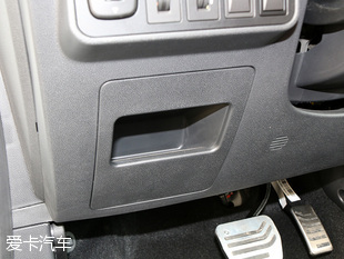 實拍2017款江淮瑞風S2