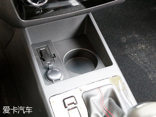 實拍2017款江淮瑞風S2