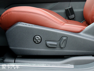 大寫加粗的炫酷 愛卡實拍東風標致4008