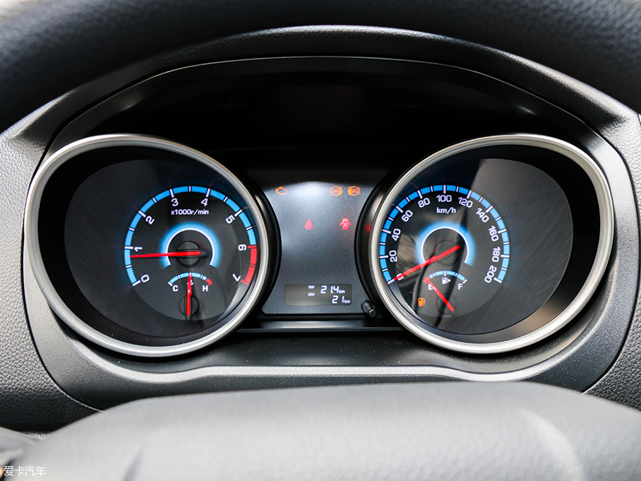 實拍長安睿行S50