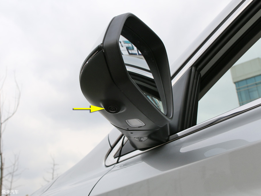 上汽榮威eRX5靜態體驗