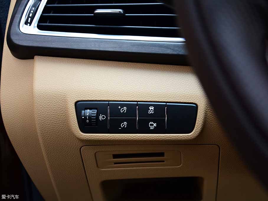 寶駿汽車2017款寶駿730