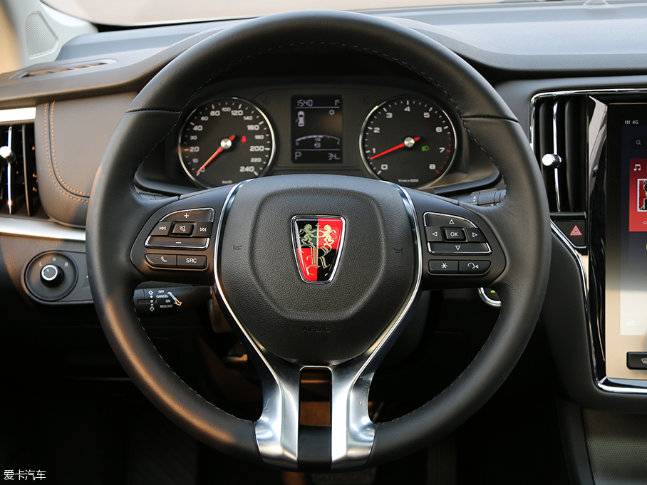 以不同創不凡 愛卡實拍上汽榮威i6 20T