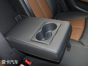 以不同創不凡 愛卡實拍上汽榮威i6 20T