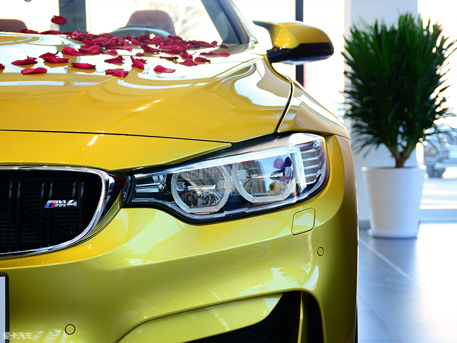 寶馬M2016款寶馬M4敞篷