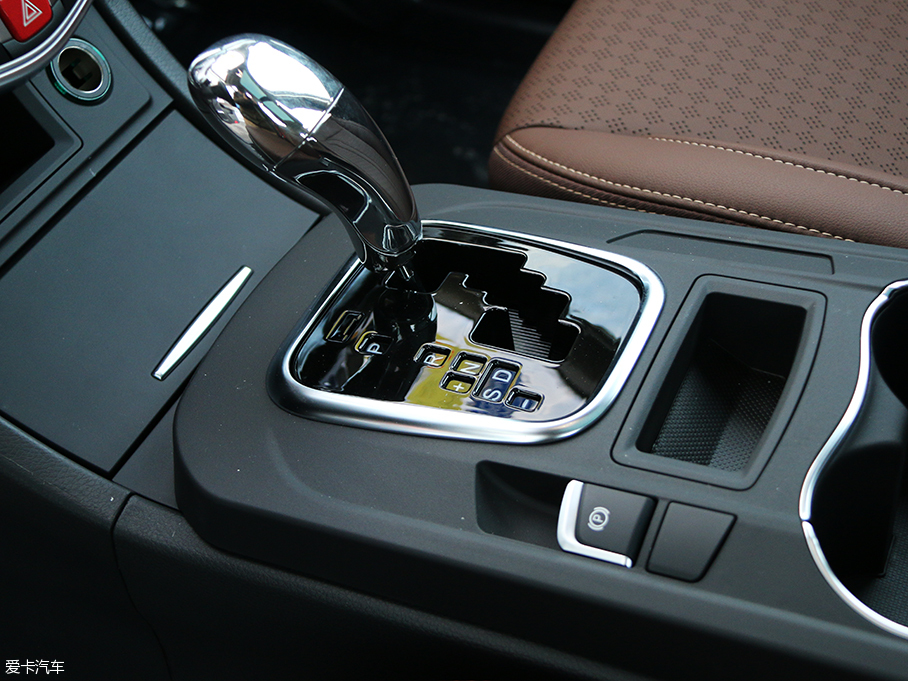 外觀配置均升級(jí) 愛卡實(shí)拍比亞迪新款S7