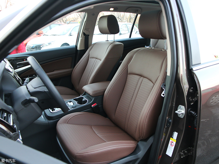 外觀配置均升級(jí) 愛卡實(shí)拍比亞迪新款S7