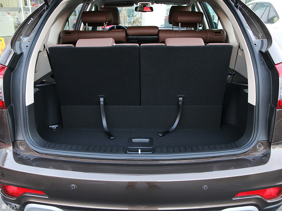 外觀配置均升級(jí) 愛卡實(shí)拍比亞迪新款S7