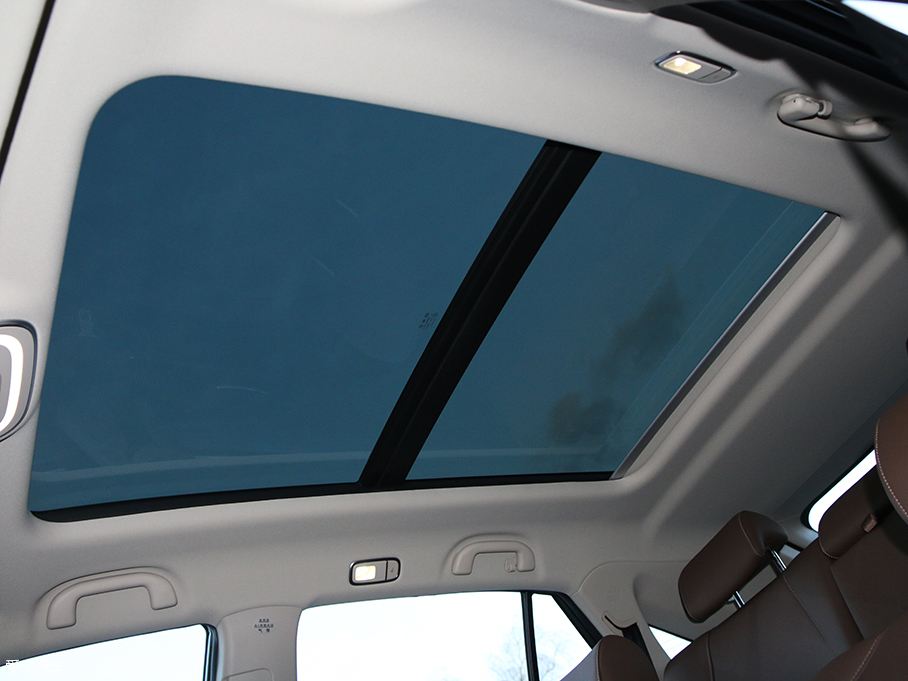 外觀配置均升級(jí) 愛(ài)卡實(shí)拍比亞迪新款S7