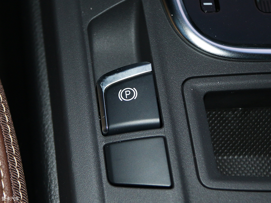 外觀配置均升級(jí) 愛(ài)卡實(shí)拍比亞迪新款S7