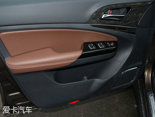 外觀配置均升級(jí) 愛卡實(shí)拍比亞迪新款S7