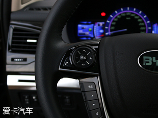 外觀配置均升級(jí) 愛(ài)卡實(shí)拍比亞迪新款S7