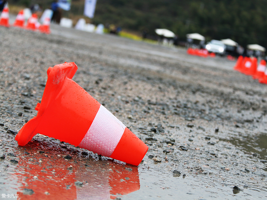 無(wú)緣邂逅遠(yuǎn)景SUV