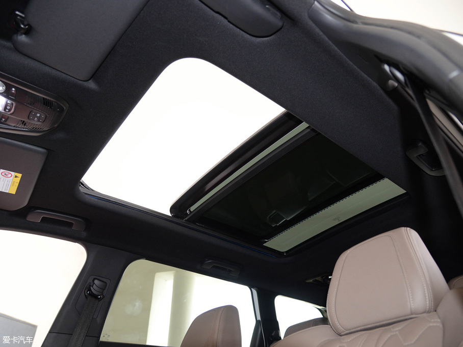 愛卡實拍東風標致5008