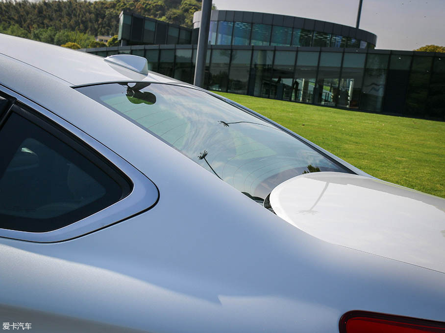 實拍東風雪鐵龍第三代C5