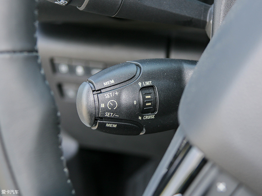 實拍東風雪鐵龍第三代C5