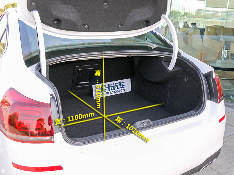 實拍東風雪鐵龍第三代C5