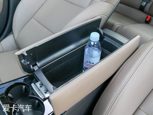 實拍東風雪鐵龍第三代C5