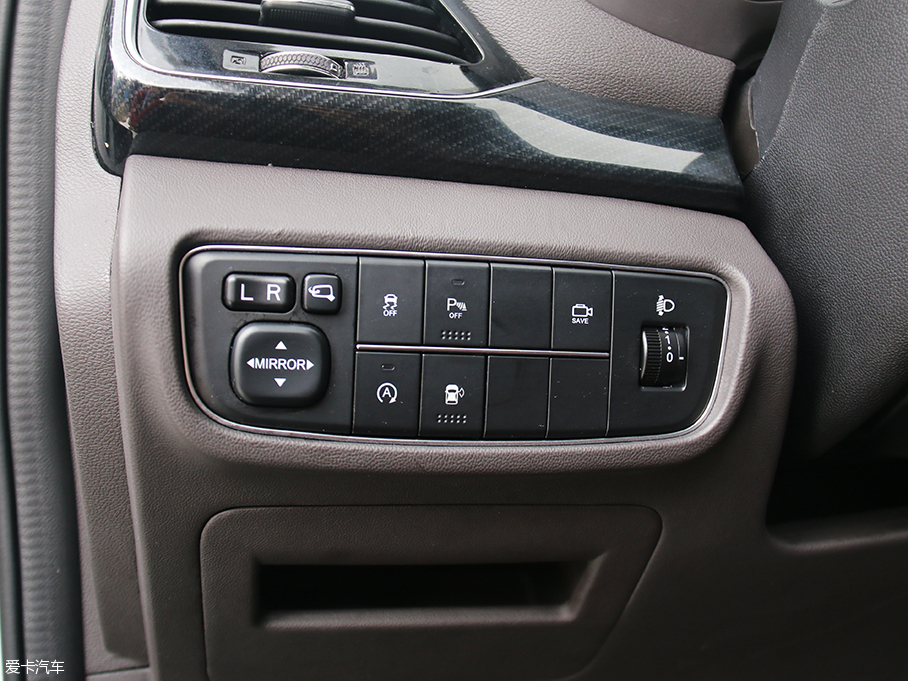 質(zhì)感顏值都不差 實(shí)拍全新長安歐尚A800