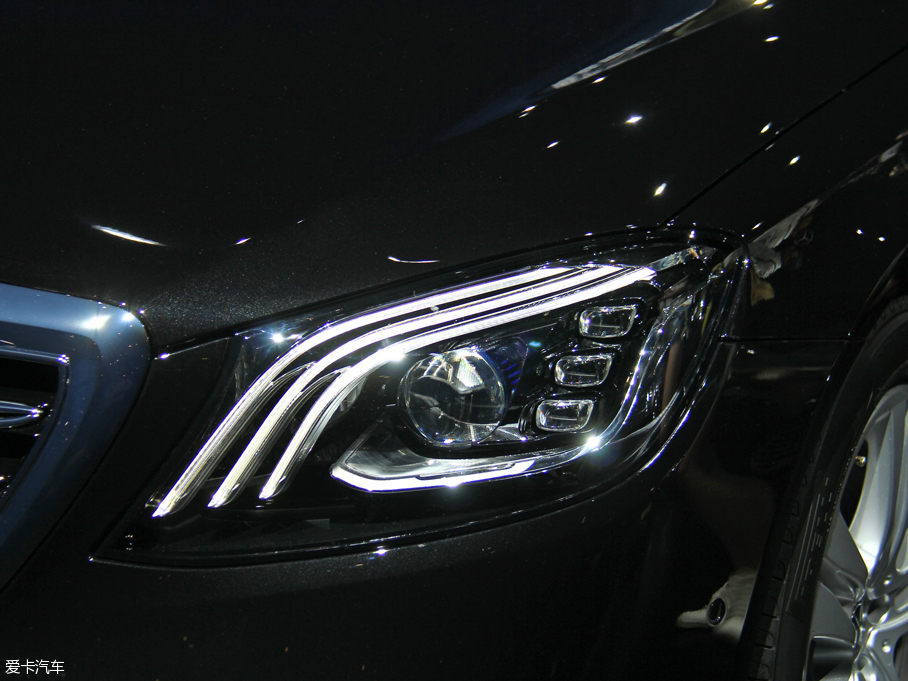 三道杠遇上尖子生 奔馳S對比雷克薩斯LS