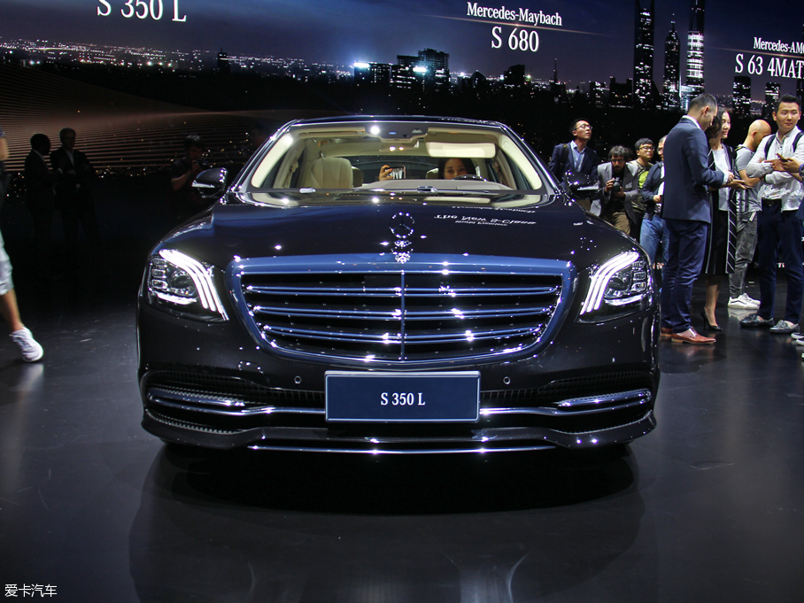 三道杠遇上尖子生 奔馳S對比雷克薩斯LS
