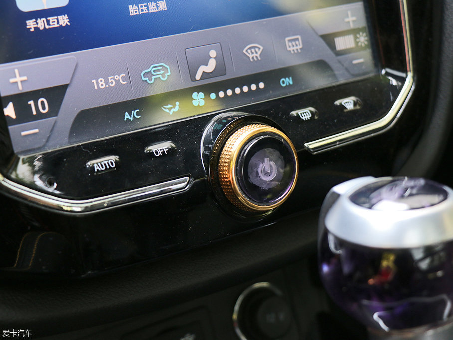 實拍眾泰SR7－GAL