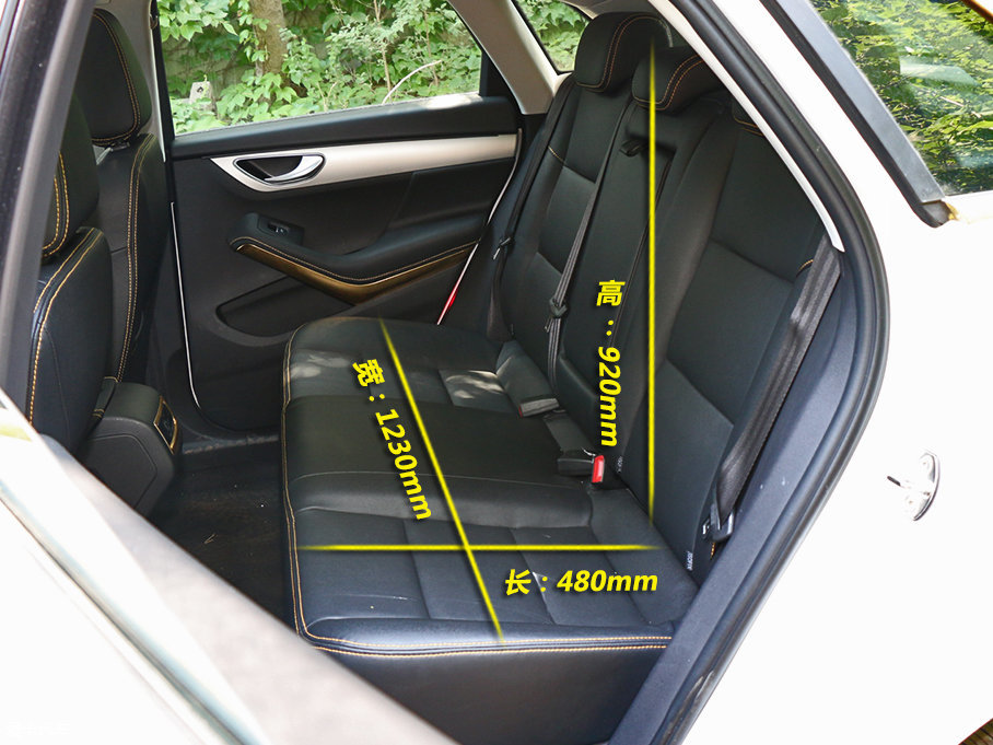 實拍眾泰SR7－GAL