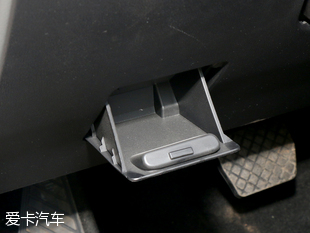 實拍眾泰SR7－GAL